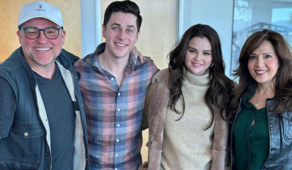 Wizards Beyond Waverly Place Cast