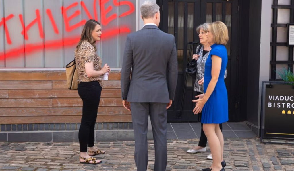 coronation-street-spoilers-tracy-leanne-cult