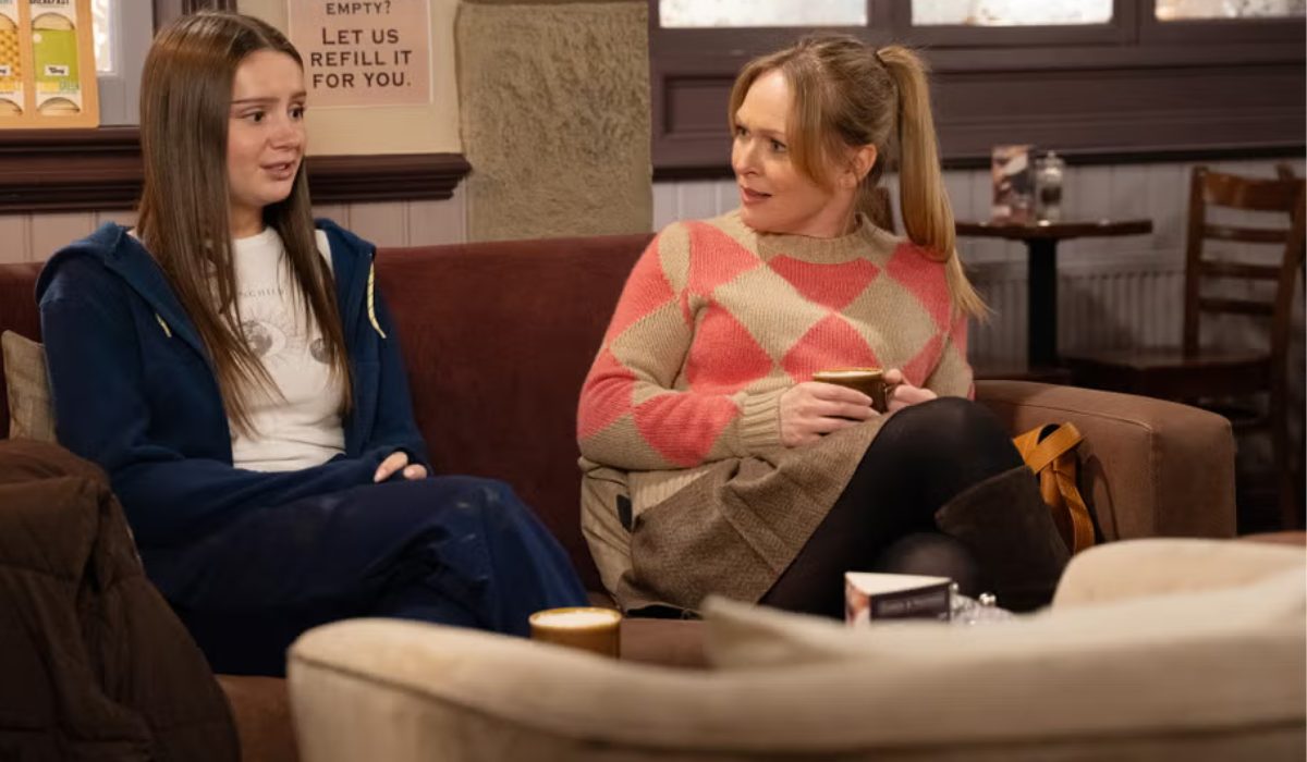Emmerdale: Sarah confides in Vanessa