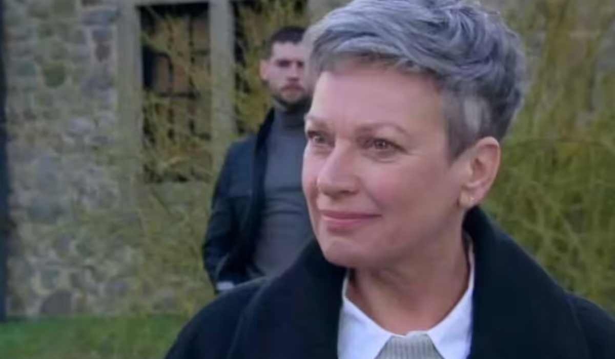 Emmerdale: Isobel appeared as DI Roberts