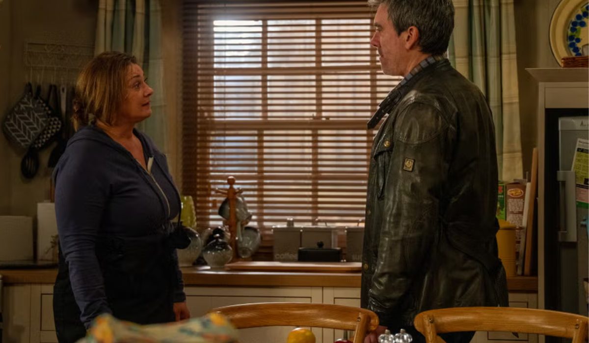 Emmerdale: Moira is upset