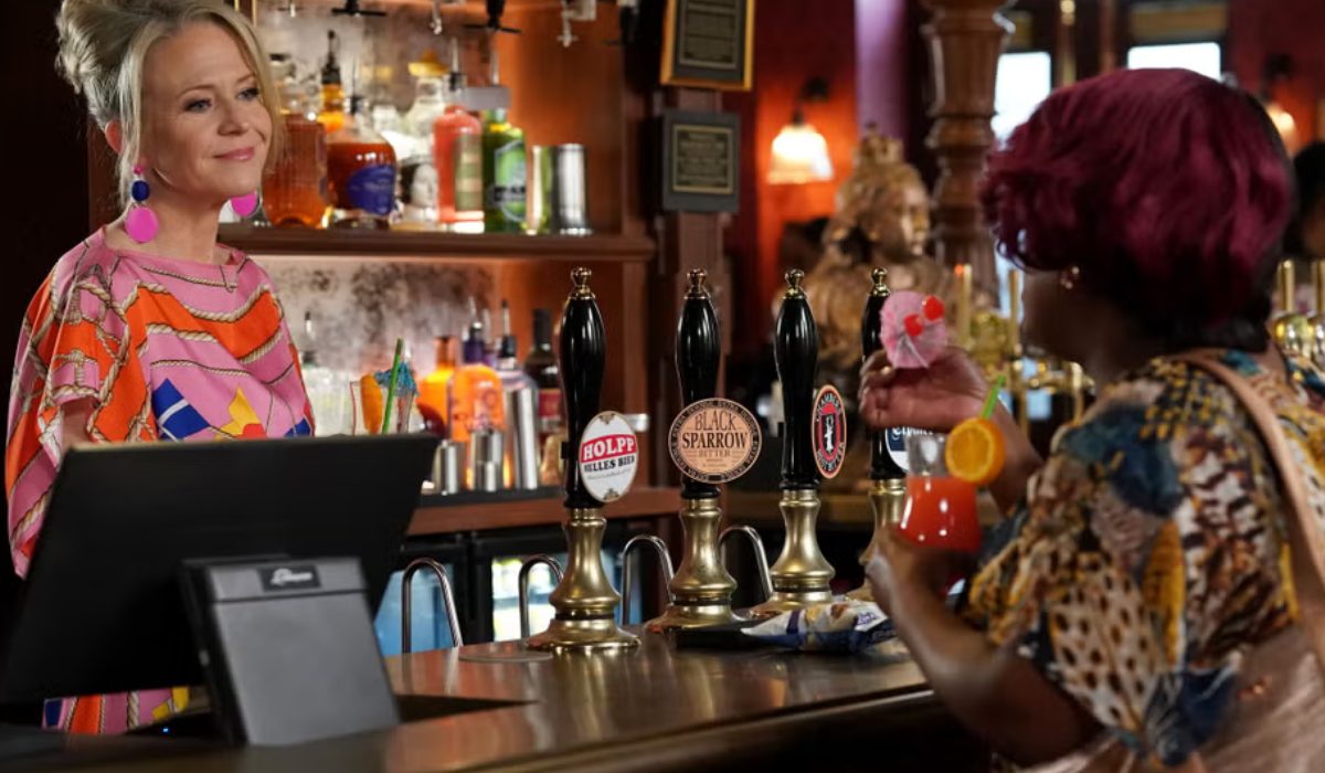 EastEnders: Linda is ready for the duties