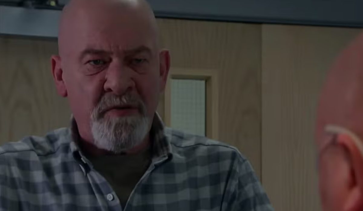 Emmerdale: Bear insults Paddy