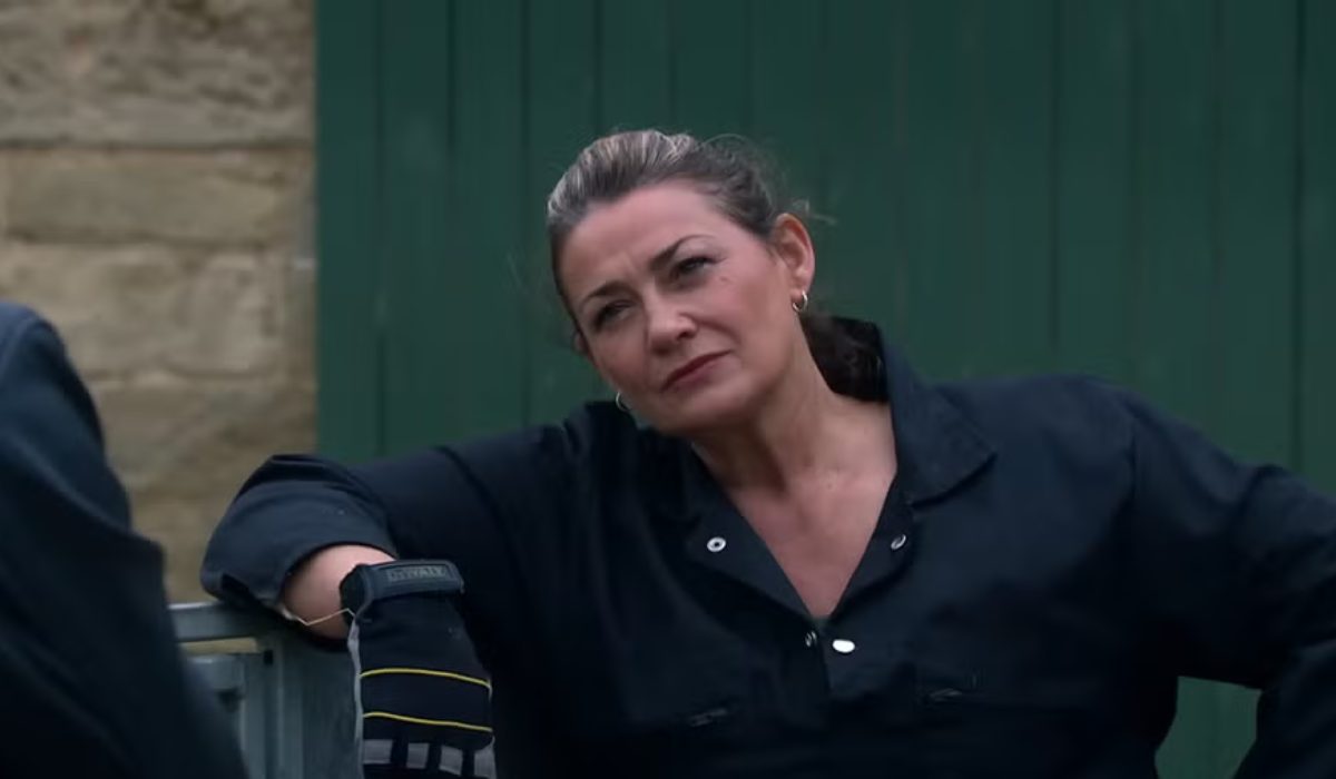 Emmerdale: moira is angry